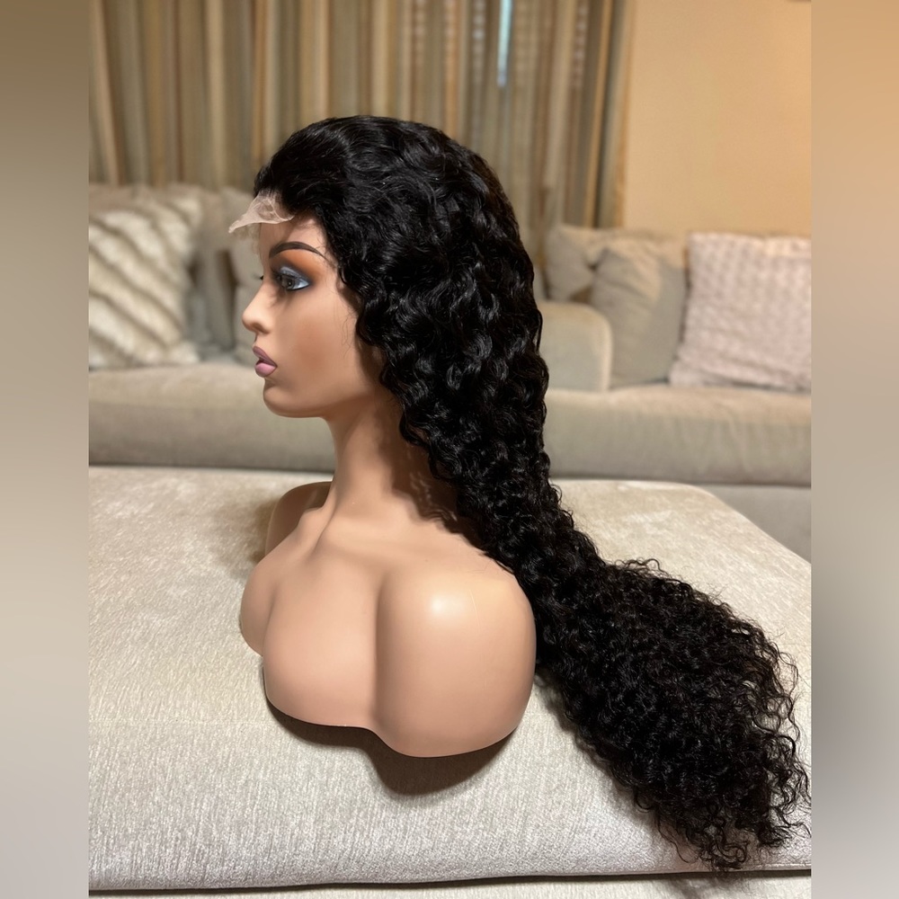 Wig - Picture 5 of 8